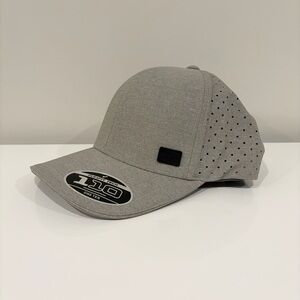 *NWT* Rip Curl Vaporcool Elite Flexfit Snapback Hat